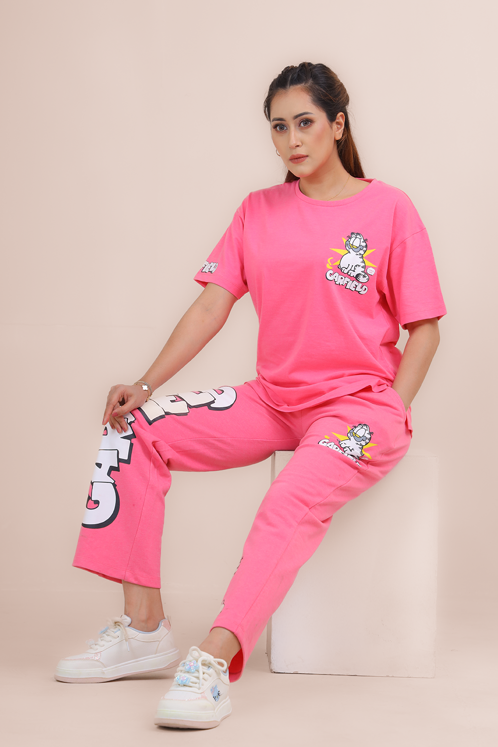 Women’s 2 Piece Garfield Set